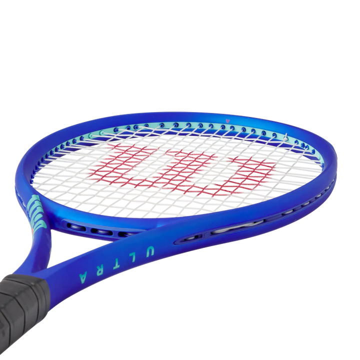 Raqueta Wilson Ultra 100 V5 + encordado + overgrip