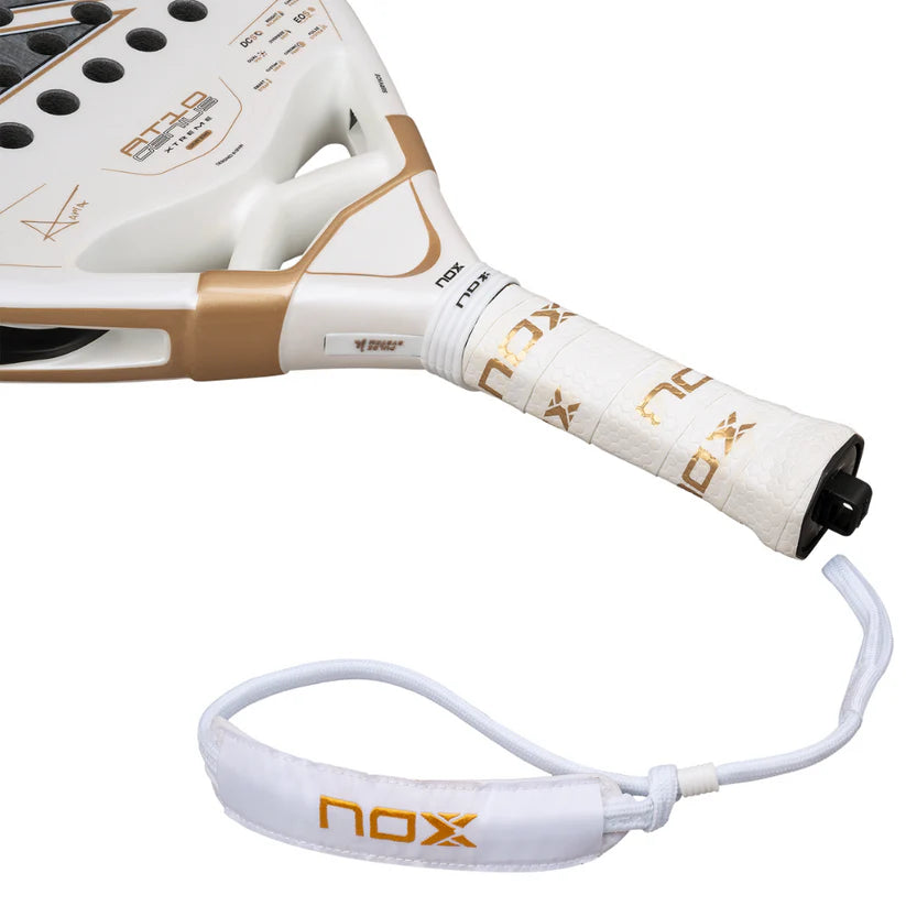 Pala de Padel Nox AT10 Genius 12K Alum XTREM 2026 + Overgrip + Protector