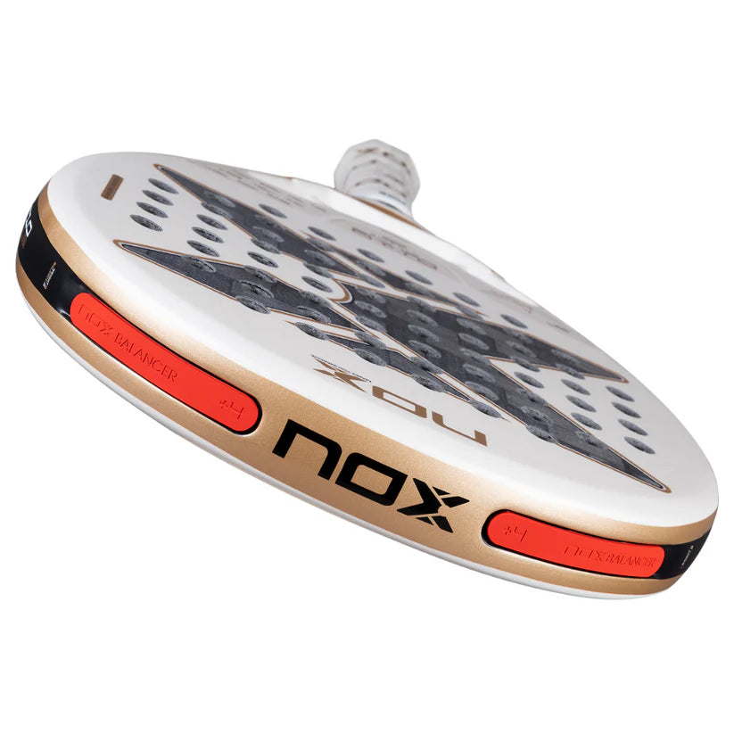 Pala de Padel Nox AT10 Genius 12K Alum XTREM 2026 + Overgrip + Protector