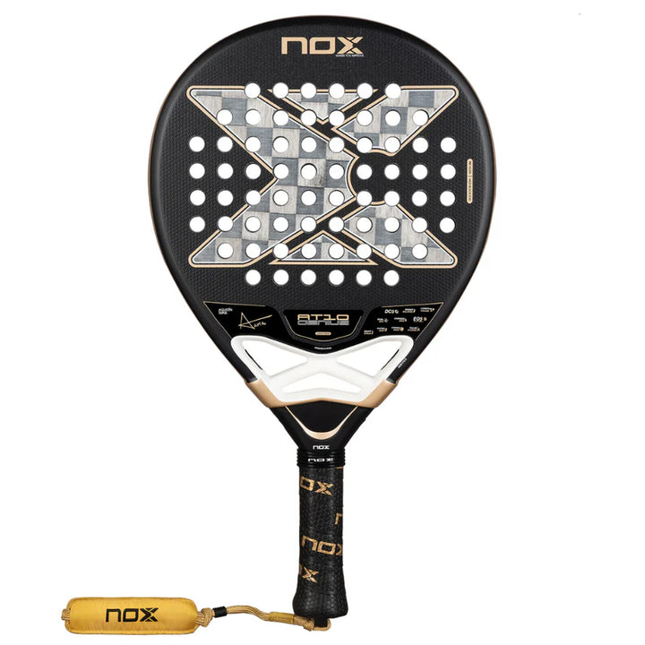 Pala de Padel Nox AT10 Genius 18K Alum 2026 + Overgrip + Protector